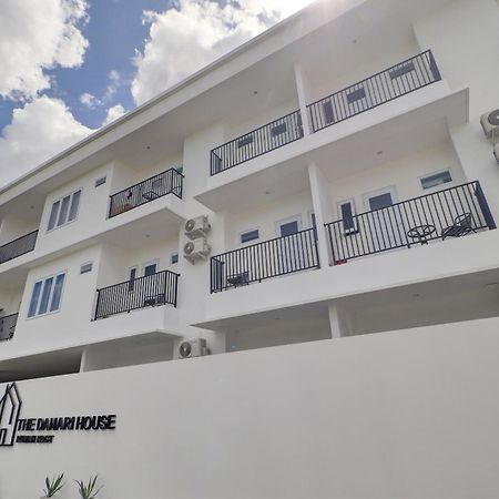 Oyo Life 92854 The Danari House Ξενοδοχείο Σεμινιάκ Εξωτερικό φωτογραφία